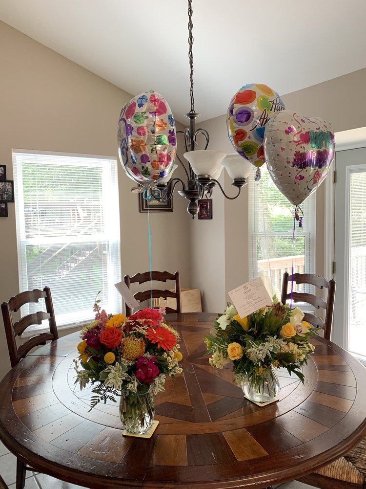 ZENGEL FLOWERS AND GIFTS 61 Photos & 24 Reviews 14872 Clayton Rd