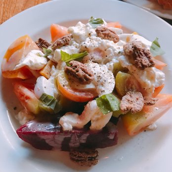Doc B's Restaurant + Bar - Bars Near Me - Tampa, Florida