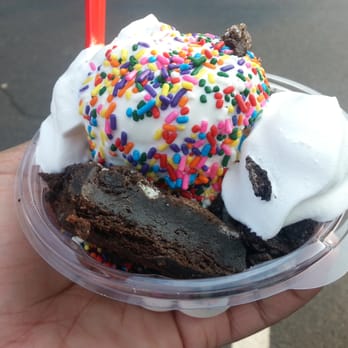 Dairy Queen Store - Oreo cookie earthquake - Ice Cream & Frozen Yogurt Near Me - East Windsor, New Jersey Dairy Queen Store - Oreo cookie earthquake - Ice Cream & Frozen Yogurt Near Me - East Windsor, New Jersey
