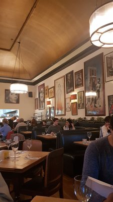 St John's Tavern by null