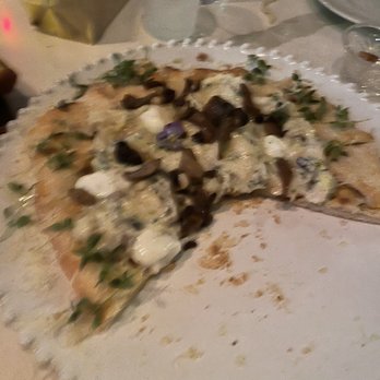 Vanderpump A Paris - Mushroom pizza/ DON'T ORDER ! - French Near Me - Las Vegas, Nevada Vanderpump A Paris - Mushroom pizza/ DON'T ORDER ! - French Near Me - Las Vegas, Nevada