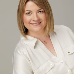 Howard Hanna Real Estate Services - Kristina Murphy - Kristina Murphy Headshot