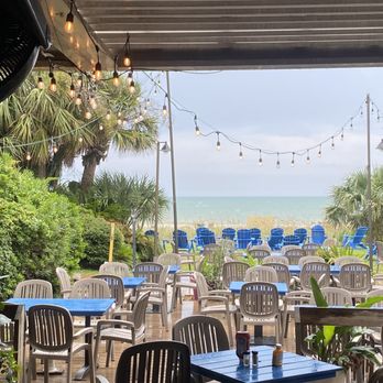 Bummz Beach Cafe - Gorgeous outdoor space - Cafes Near Me - Myrtle Beach, South Carolina