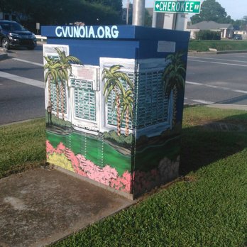 Lakeshore Library - Power transformer painted like the library - Libraries Near Me - Metairie, Louisiana