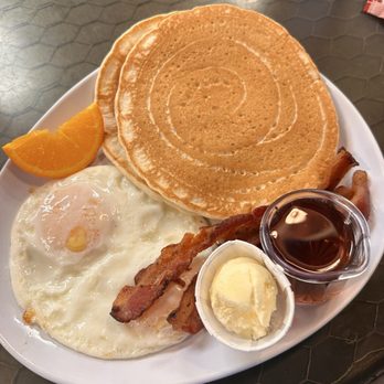 Two Chicks - Breakfast & Brunch Near Me - Reno, Nevada
