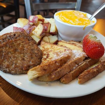 Flightline Cafe - French toast, home fries, cheese grits, sausage patties. - Breakfast & Brunch Near Me - Winter Haven, Florida