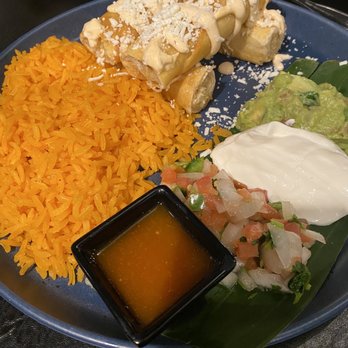 El Milagro - Chicken flautas, no beans - Mexican Near Me - Cloverdale, California El Milagro - Chicken flautas, no beans - Mexican Near Me - Cloverdale, California