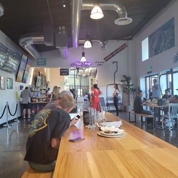 Schussboom Brewing - Ordering area - Breweries Near Me - Reno, Nevada Schussboom Brewing - Ordering area - Breweries Near Me - Reno, Nevada