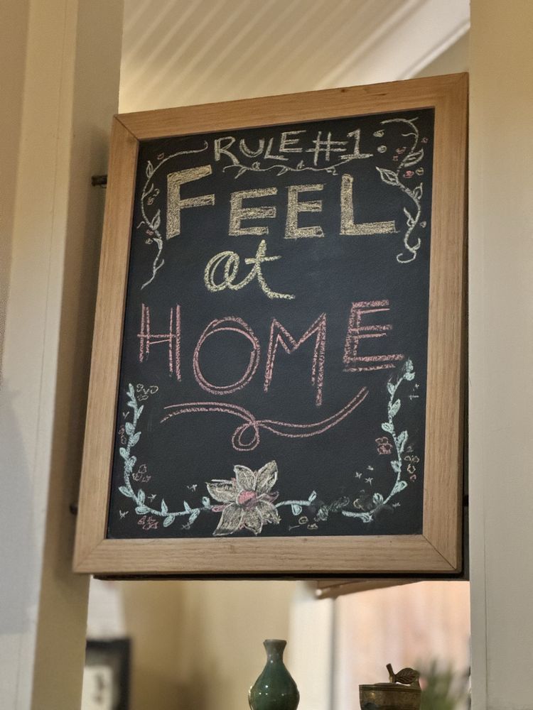 Sonoma Wine Shop & La Bodega Kitchen