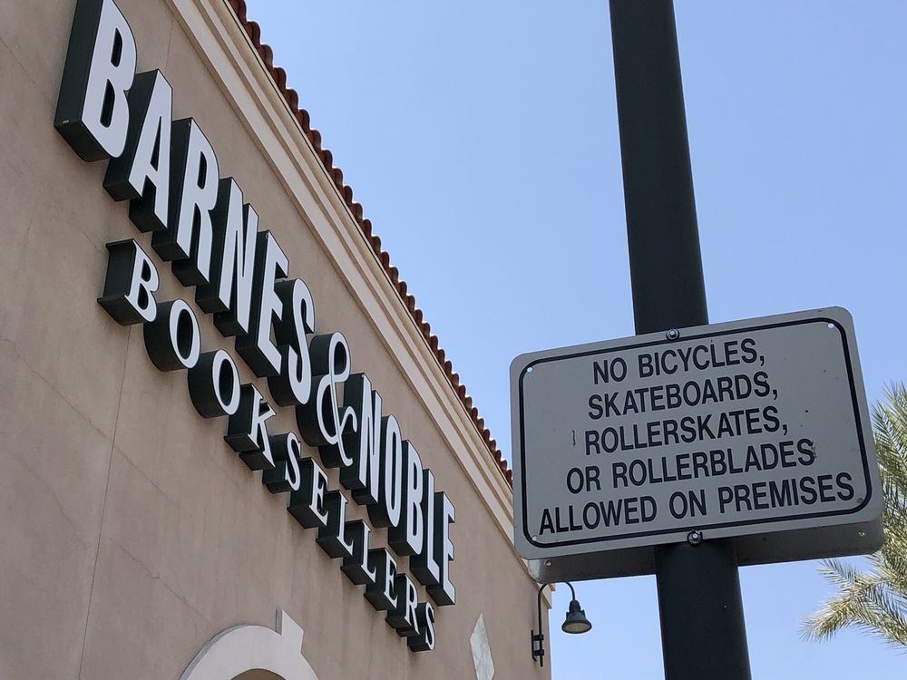 BARNES & NOBLE BOOKSELLERS 46 Photos & 53 Reviews Bookstores 1758