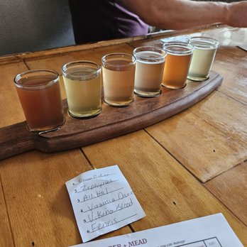 Black Mountain Cider + Mead - Meaderies Near Me - Black Mountain, North Carolina Black Mountain Cider + Mead - Meaderies Near Me - Black Mountain, North Carolina