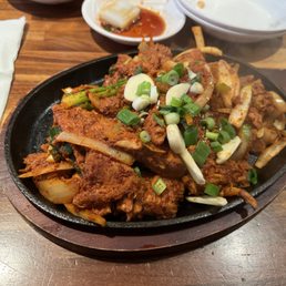 Spicy Chicken Bulgogi 매운 닭 불고기 辣味鸡肉烤肉