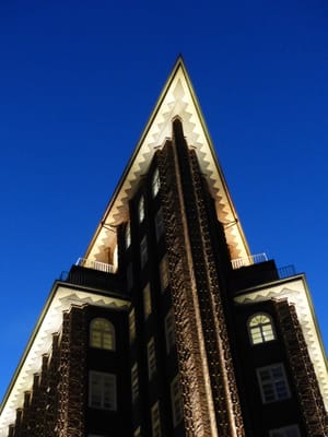 Chilehaus by null