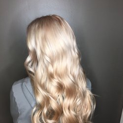 Mälstrom Salon - Blonde highlights done by brooke :)