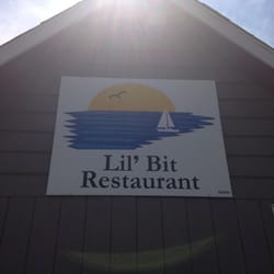 Lil Bit Restaurant - Front of the building
