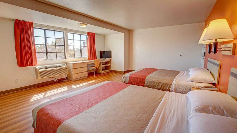 MOTEL 6 Updated August 2024 131 Photos & 95 Reviews 17220 Downey