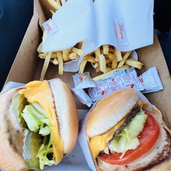In-N-Out Burger - Burgers Near Me - Parker, Colorado