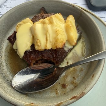 Sixty Vines - Sticky toffee dessert. (Pineapple on top) - Pizza Near Me - Raleigh, North Carolina Sixty Vines - Sticky toffee dessert. (Pineapple on top) - Pizza Near Me - Raleigh, North Carolina