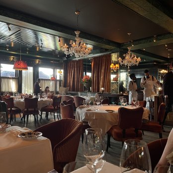Carbone - inside - New American Near Me - Miami Beach, Florida Carbone - inside - New American Near Me - Miami Beach, Florida