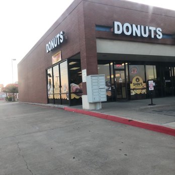 Shin's Donuts - Front of shop - Donuts Near Me - Allen, Texas