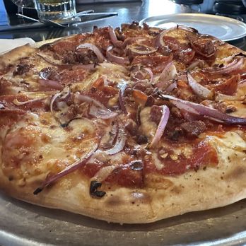 Pub Dog Brewing Company - The Atomic Dog pizza - Brewpubs Near Me - Westminster, Maryland