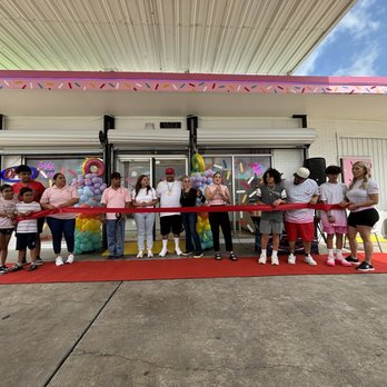 Donita’s Donuts - Ribbon cutting - Donuts Near Me - Houston, Texas Donita’s Donuts - Ribbon cutting - Donuts Near Me - Houston, Texas