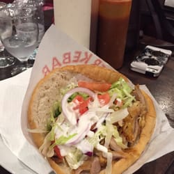 Diván - Chicken sandwich with pita bread