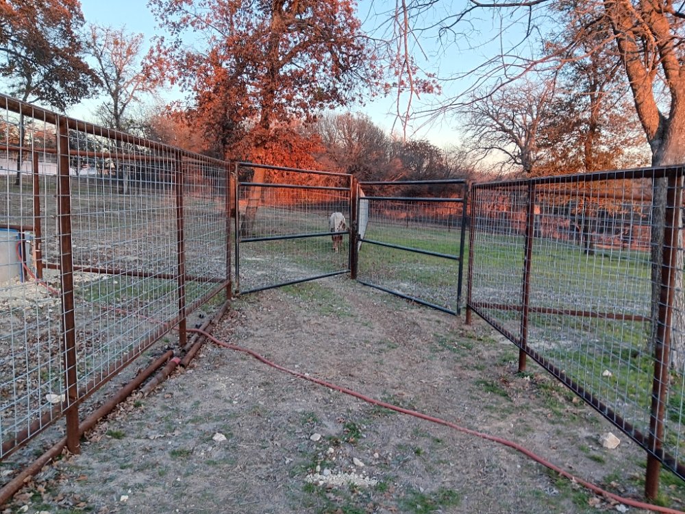 Slide of Hallum and sons Fencing and Welding
