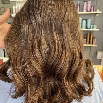 AK Lounge by DBbeauty - All over color and cut, shampoo treatment and steam - Hair Salons Near Me - San Antonio, Texas