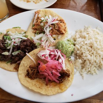 5 Rabanitos - Mexican Near Me - Chicago, Illinois