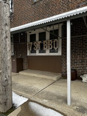 17th Street Barbecue by null