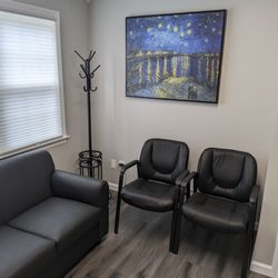 Adam Mikiewicz, APRN - Waiting room.