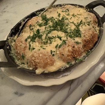 Maison Pickle - Garlic parm pull apart bread - Cocktail Bars Near Me - New York, New York
