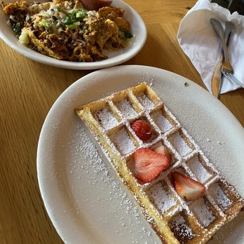 The Peach Cafe - Strawberry waffle and chorizo scramble - New American Near Me - Monrovia, California The Peach Cafe - Strawberry waffle and chorizo scramble - New American Near Me - Monrovia, California