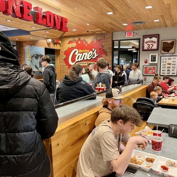 Raising Cane's Chicken Fingers - They were slammed with customers - Fast Food Near Me - Youngstown, Ohio Raising Cane's Chicken Fingers - They were slammed with customers - Fast Food Near Me - Youngstown, Ohio