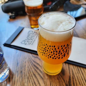 Crushed by Giants - Brewpubs Near Me - Chicago, Illinois Crushed by Giants - Brewpubs Near Me - Chicago, Illinois
