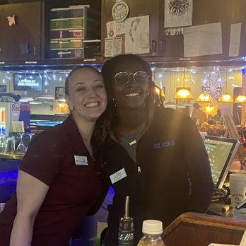 Clicks Billiards - Great staff teamwork - Pool Halls Near Me - Baton Rouge, Louisiana