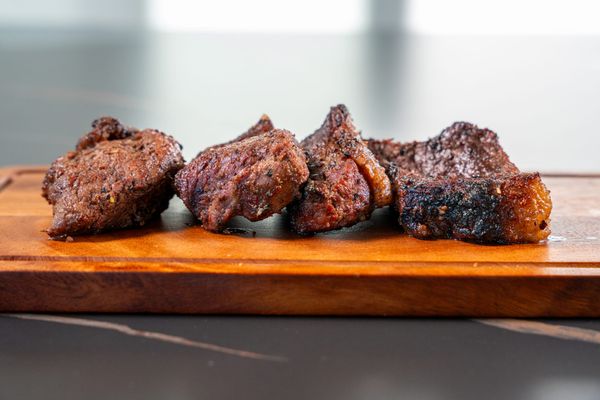 Ubuntu Meat Bar & Safari Spice Grill by null