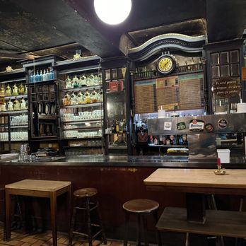 Wilhelm Hoeck 1892 - Pubs Near Me - Berlin, BE
