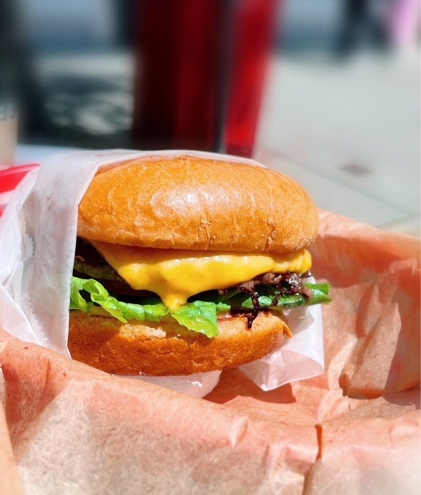 Joe’s Ice Cream & Burgers