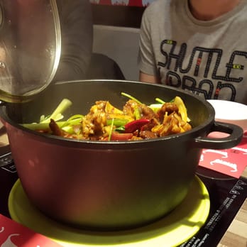 陸陸雞煲火鍋 - One pot with an entire chicken marinated in a delicious sichuan pepper sauce. - Chinese Near Me - Hong Kong, HK