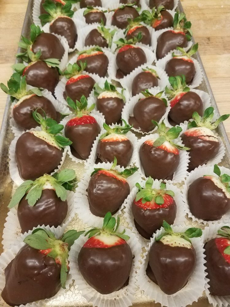 DELUISE BAKERY Updated September 2024 212 Photos & 62 Reviews 701