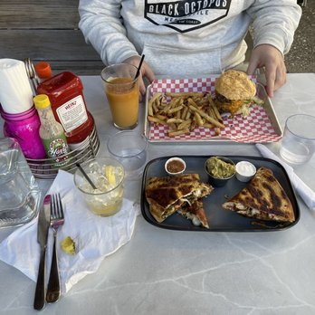 Fuel Charleston - Jerk chicken quesadilla w/guacamole or quest is 3$+ and a cantina classic burger 10/10 food for taste - Caribbean Near Me - Charleston, South Carolina