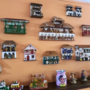 El Pueblito Restaurant - Wall decor - Colombian Near Me - Bridgeport, Connecticut