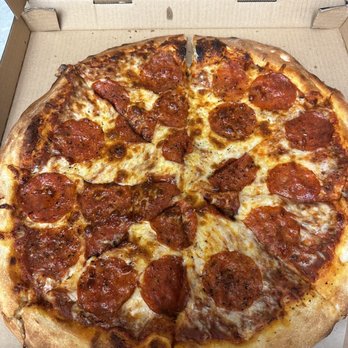 Pizza a'fetta - Pepperoni pizza - Pizza Near Me - Cannon Beach, Oregon Pizza a'fetta - Pepperoni pizza - Pizza Near Me - Cannon Beach, Oregon