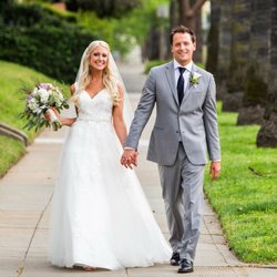 Tan It With Janet - Yes, Grooms tan too! Thank you Sarah and Chris for sharing your beautiful picture and letting me customize your wedding tans.