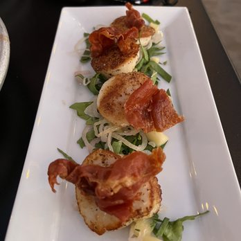 The Sunset Restaurant - Seared Scallops - New American Near Me - Malibu, California The Sunset Restaurant - Seared Scallops - New American Near Me - Malibu, California