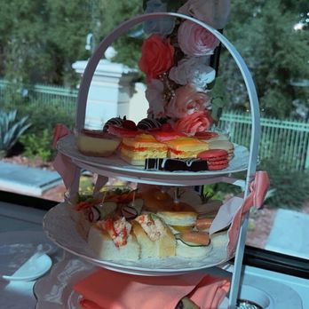 Cafe on the Strip - Bus Tours Near Me - Las Vegas, Nevada Cafe on the Strip - Bus Tours Near Me - Las Vegas, Nevada