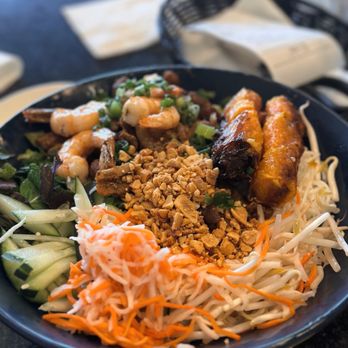 Quan Mii - Bún Thịt Heo Nướng Xả Chả Giò Tôm/Grilled Lemongrass Pork, Egg Rolls & Shrimp - Vietnamese Near Me - Fountain Valley, California Quan Mii - Bún Thịt Heo Nướng Xả Chả Giò Tôm/Grilled Lemongrass Pork, Egg Rolls & Shrimp - Vietnamese Near Me - Fountain Valley, California