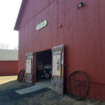 LUDDY/TAYLOR CONNECTICUT VALLEY TOBACCO MUSEUM - Updated May 2026 - 36  Photos - 135 Lang Rd, Windsor, Connecticut - Museums - Phone Number